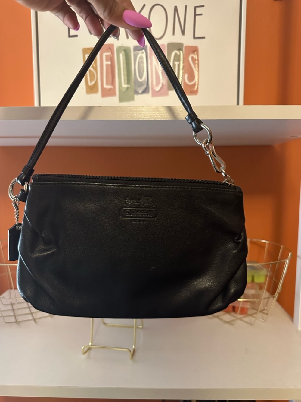 COACH Vintage Black Leather Wristlet with Silver Hardware(EUC)